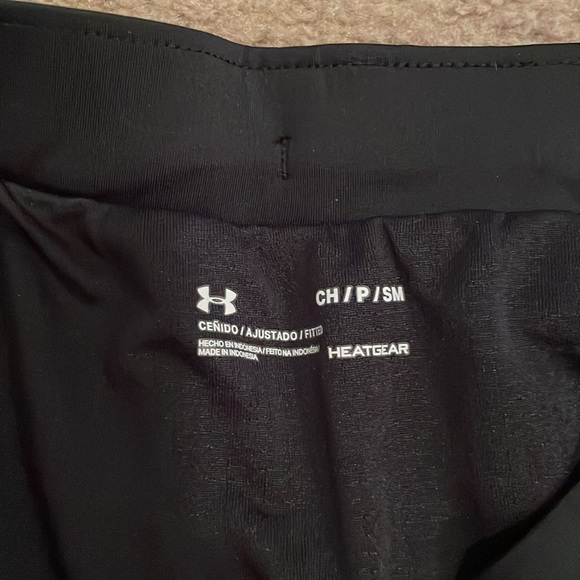 Men's Small HeatGear Shorts - Picture 2 of 2